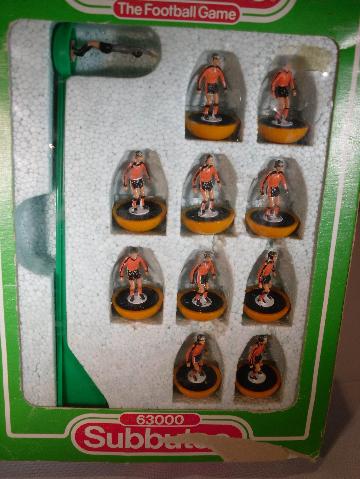 Subbuteo équipe Barnet Ou Hull City – Version HW – Excellent état